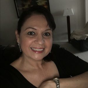 Meet your Posher, Alma